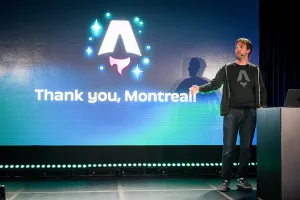 Fred K. Schott agradeciendo al público de Montreal por venir a la presentación de la keynote.